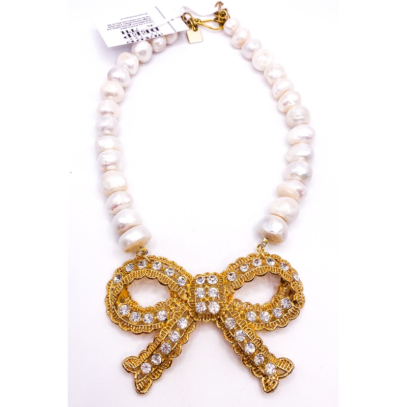 1960s Brooch Baroque Pearl Necklace | Made In The Deep South