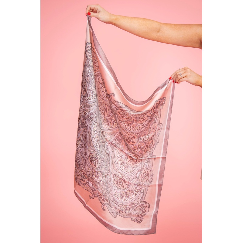 Falling For You Scarf – FINAL SALE