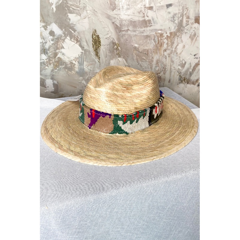 Straw Hat w/Band – 76 – SALE