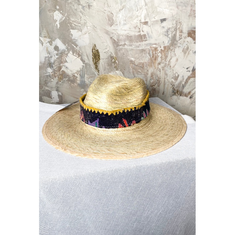 Straw Hat w/Band – 70 – FINAL SALE