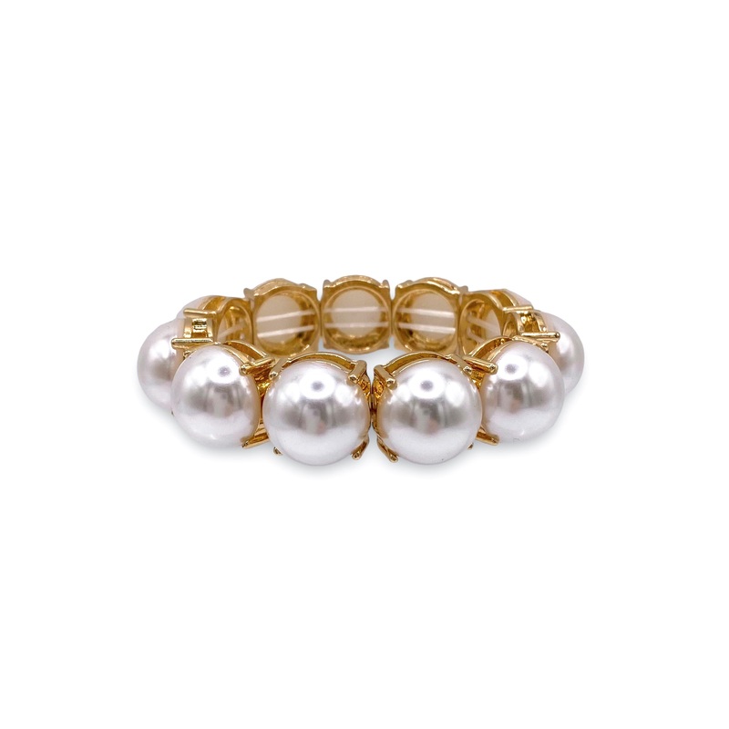 Elegant Look Bracelet|Gold/Cream Pearl