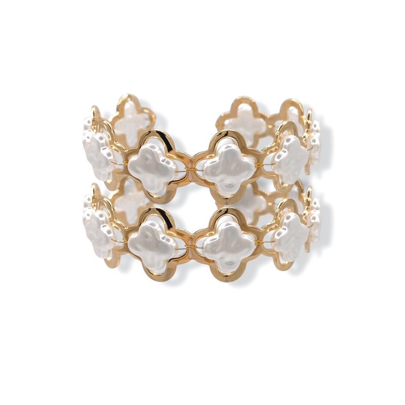 Take A Moment Pearl Clover Cuff Set