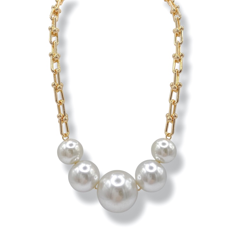 Yours Truly Pearl Chain Necklace