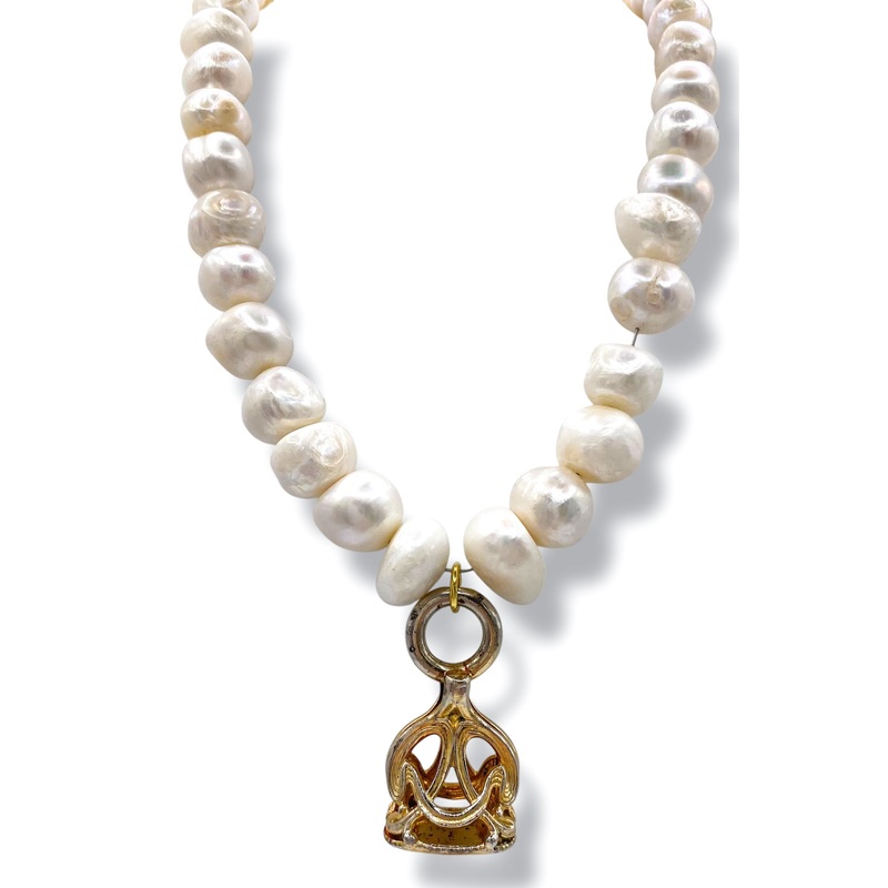 Made In The Deep South 1960s Fob Baroque Pearl Necklace