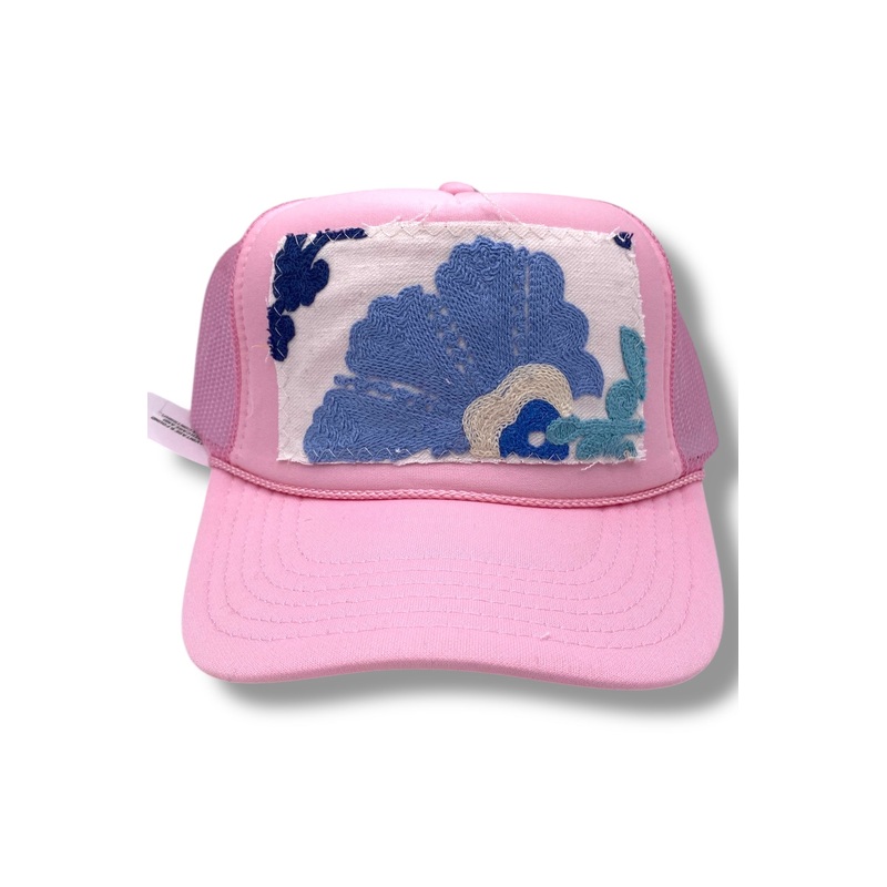 Kilim Trucker Hat – Baby Pink 41