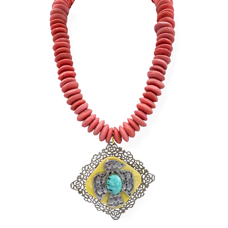 Made In The Deep South 1960s Pendant 1970s Rose Pink Ashanti Bead Necklace