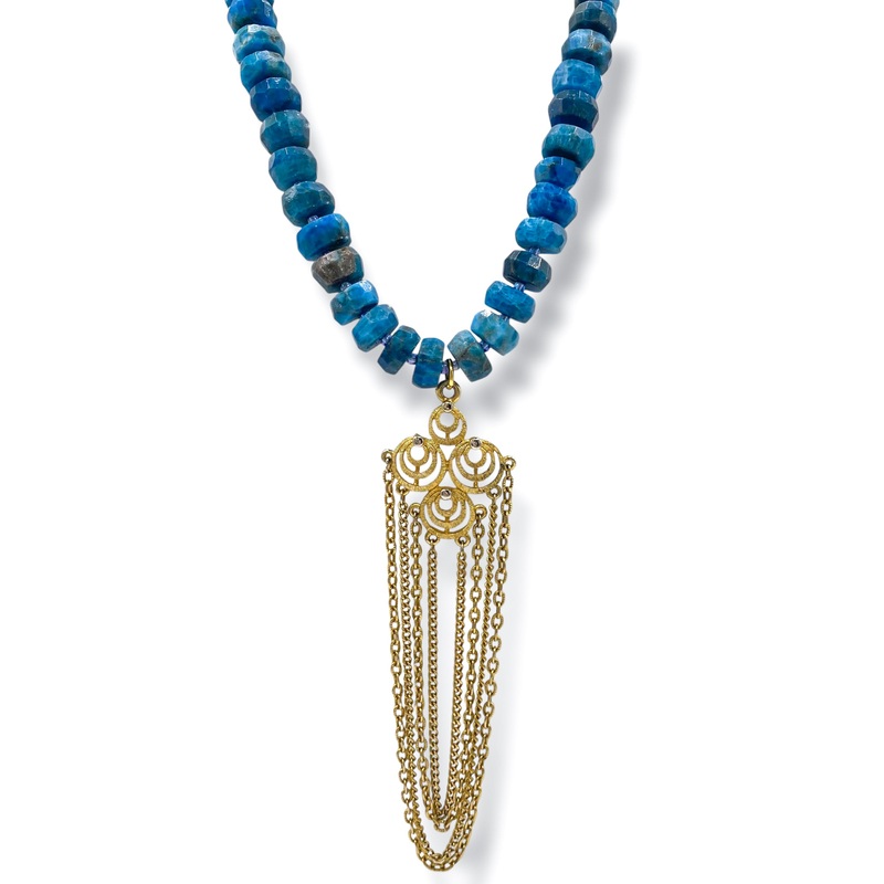 Made In The Deep South 1960s Pendant 1960s Blue Apatite Necklace