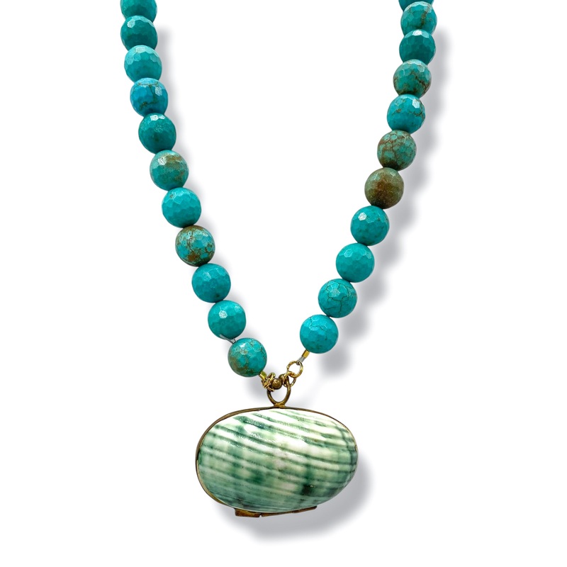 Made In The Deep South 1970s Hinged Trinket Box 1960s Turquoise Necklace
