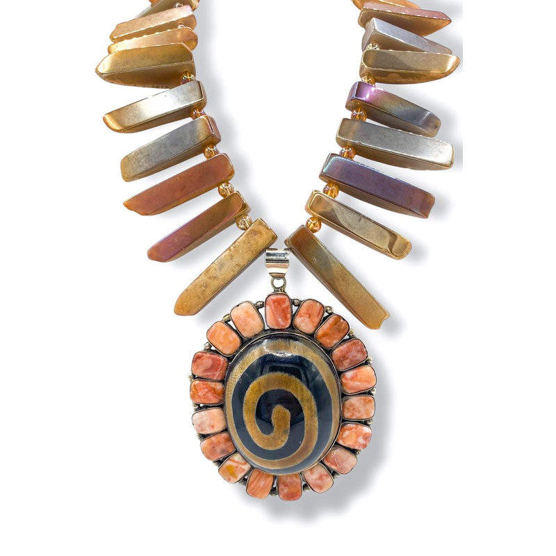 Made in the Deep South 1970s Horn & Agate Pendant 1960s Rainbow Quartz Necklace