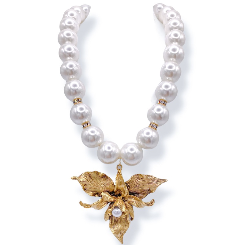 Yochi Piece Of Me Pearl Statement Necklace