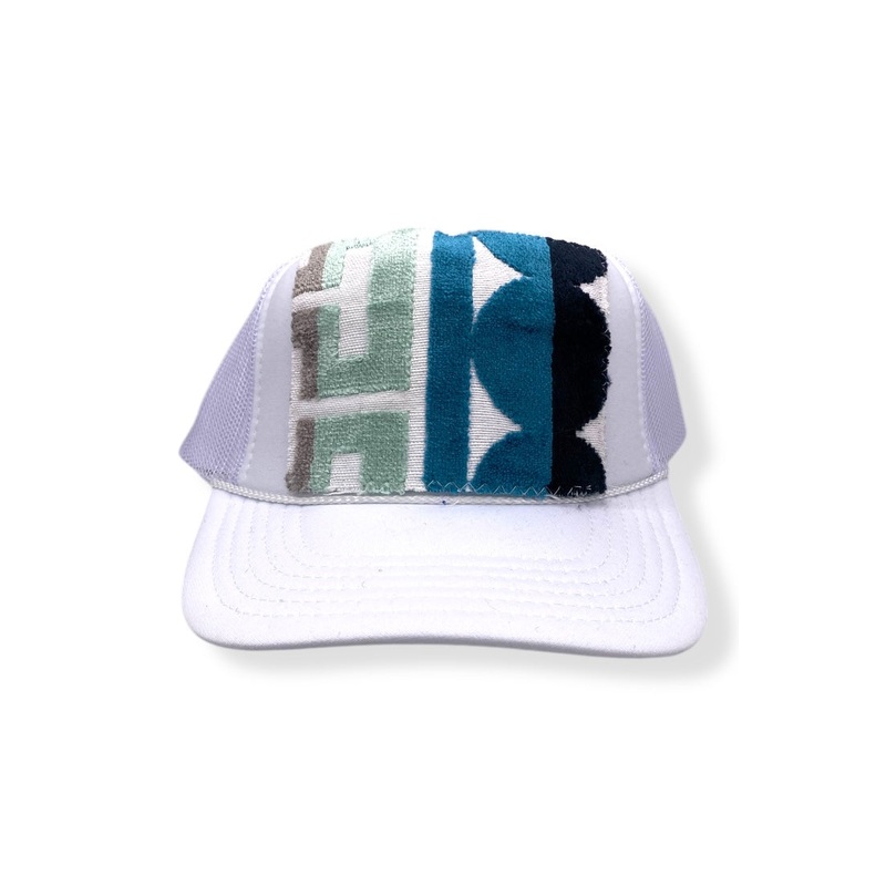 Kilim Trucker – White 381
