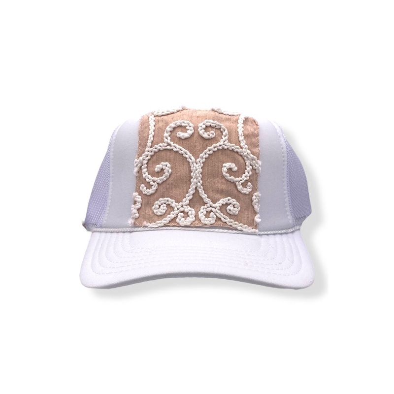 Kilim Trucker – White 400