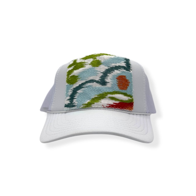 Kilim Trucker – White 334
