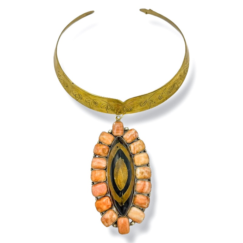 Made in the Deep South 1970s Horn & Agate 1960s Collar Necklace