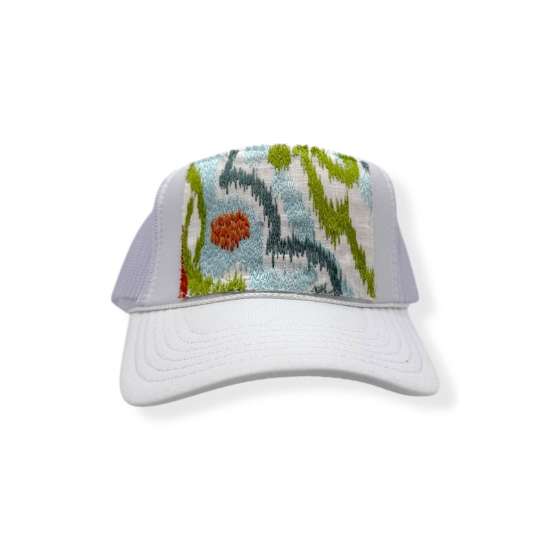Kilim Trucker – White 371