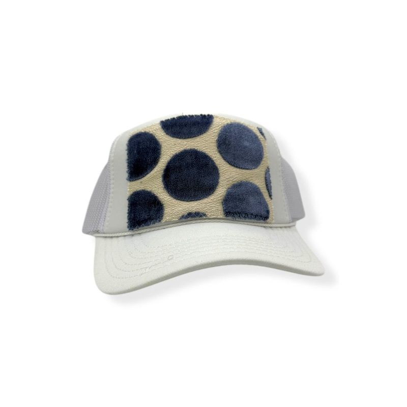 Kilim Trucker – White 378