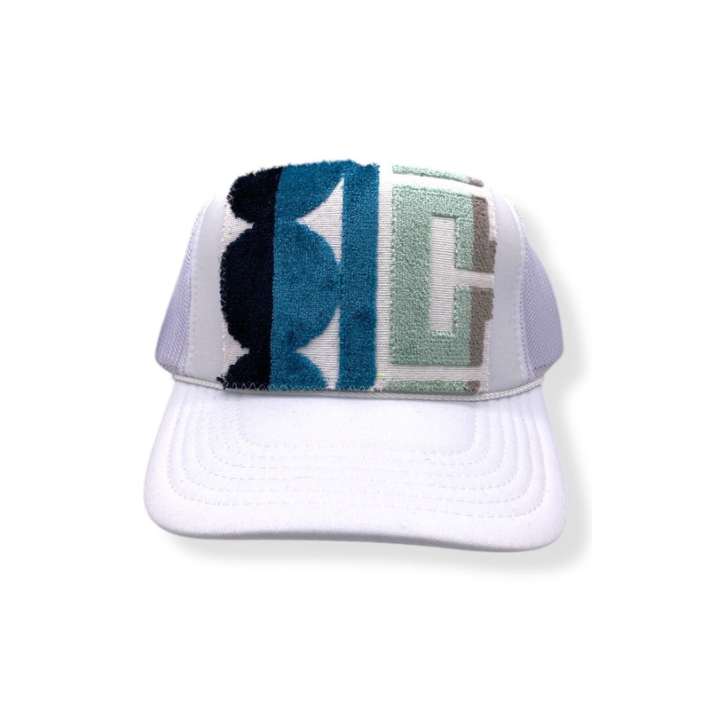 Kilim Trucker – White 389