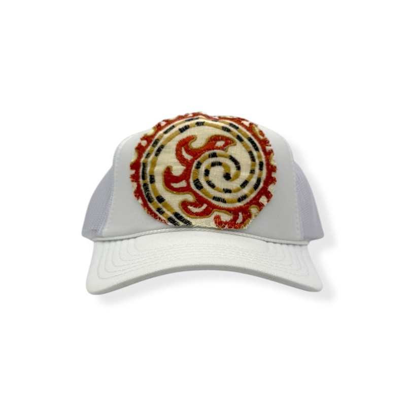 Kilim Trucker – White 335