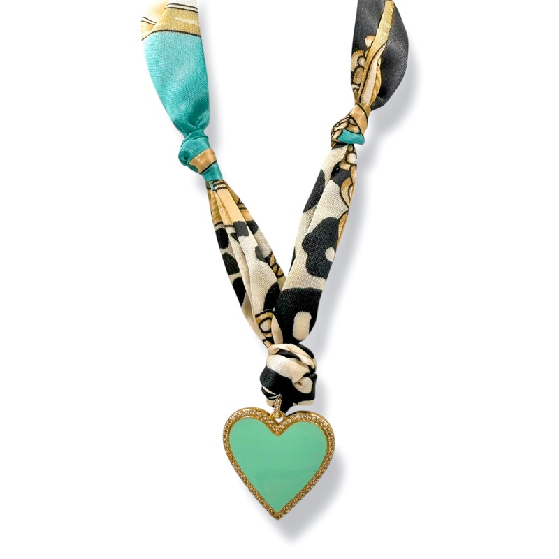 VIRTUE Mint Link Enamel Heart Scarf Necklace