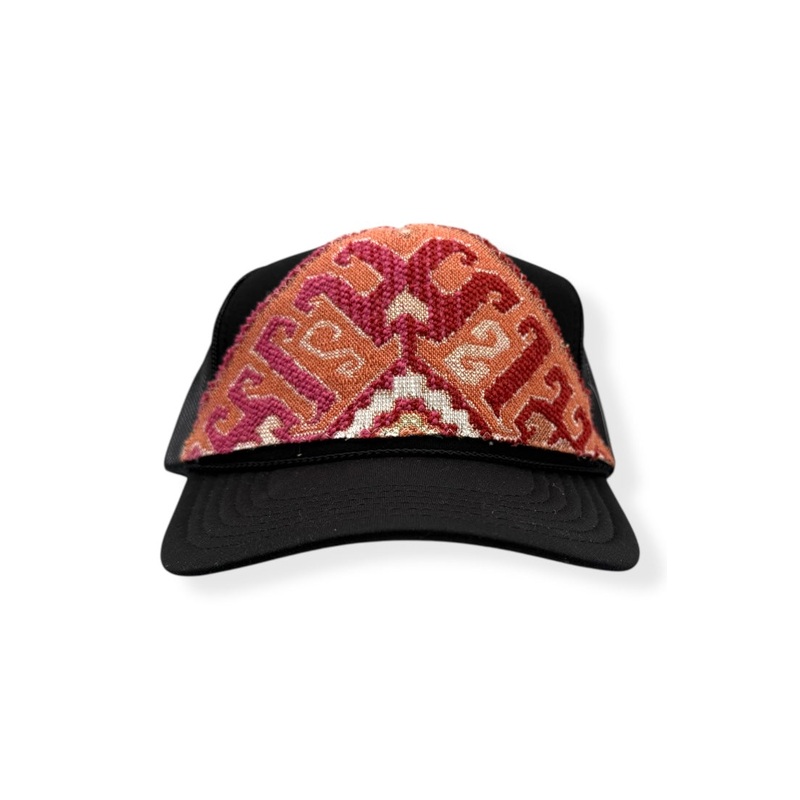 Kilim Trucker Hat – Black 370