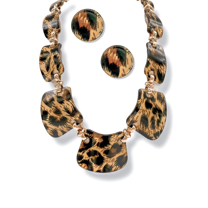 This Feeling Leopard Print Necklace