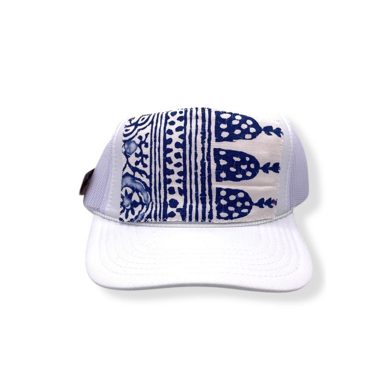 Kilim Trucker – White 391
