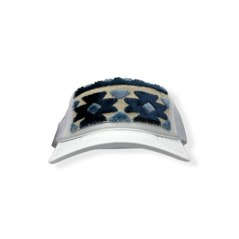 Kilim Trucker – White 438