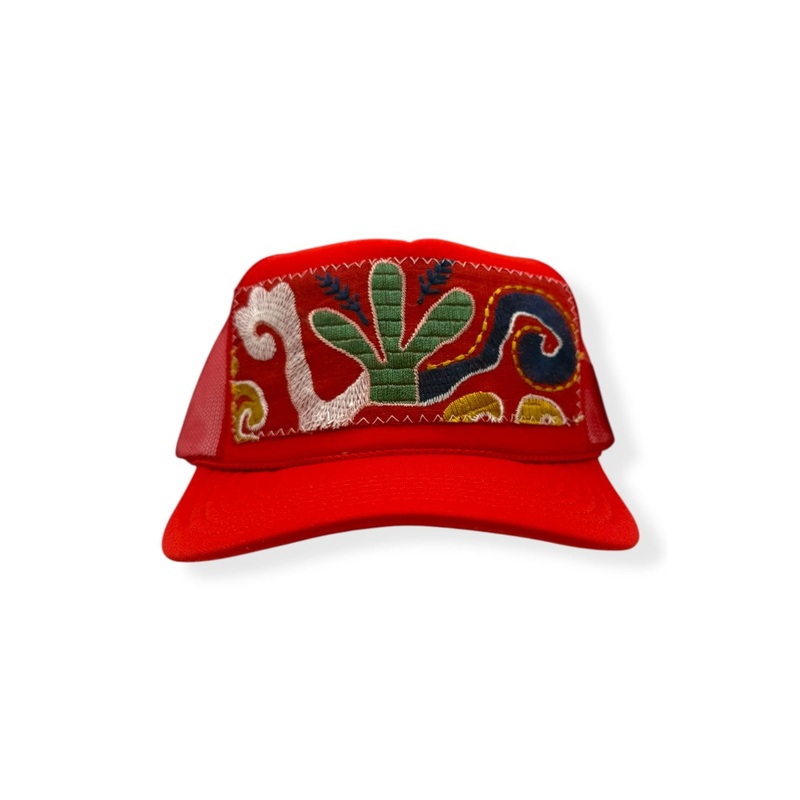 Kilim Trucker Hat – Red 263