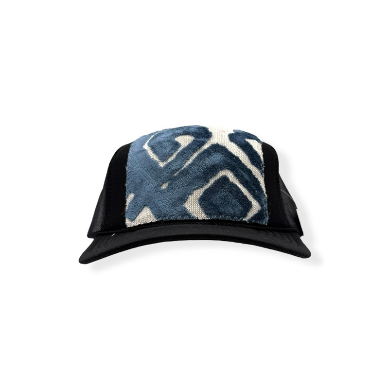 Kilim Trucker Hat – Black 359