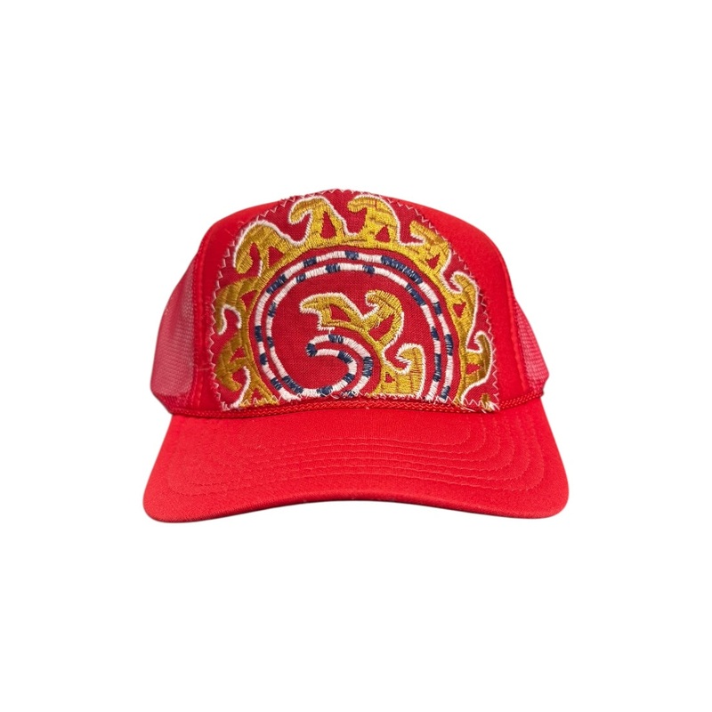Kilim Trucker Hat – Red 271