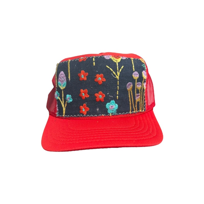 Kilim Trucker Hat – Red 293