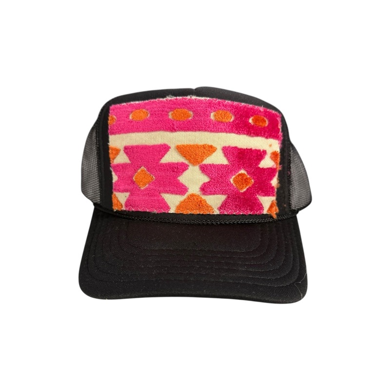 Kilim Trucker Hat – Black 394