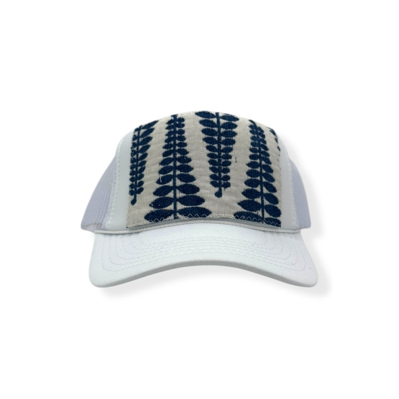 Kilim Trucker – White 346