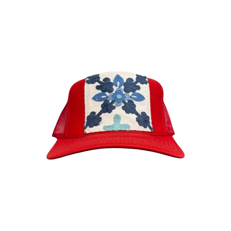 Kilim Trucker Hat – Red 320
