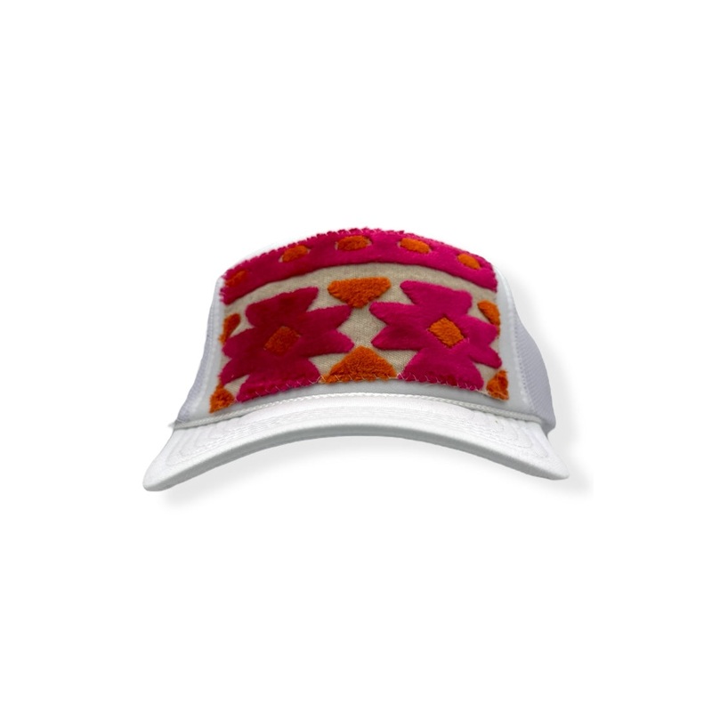 Kilim Trucker – White 451