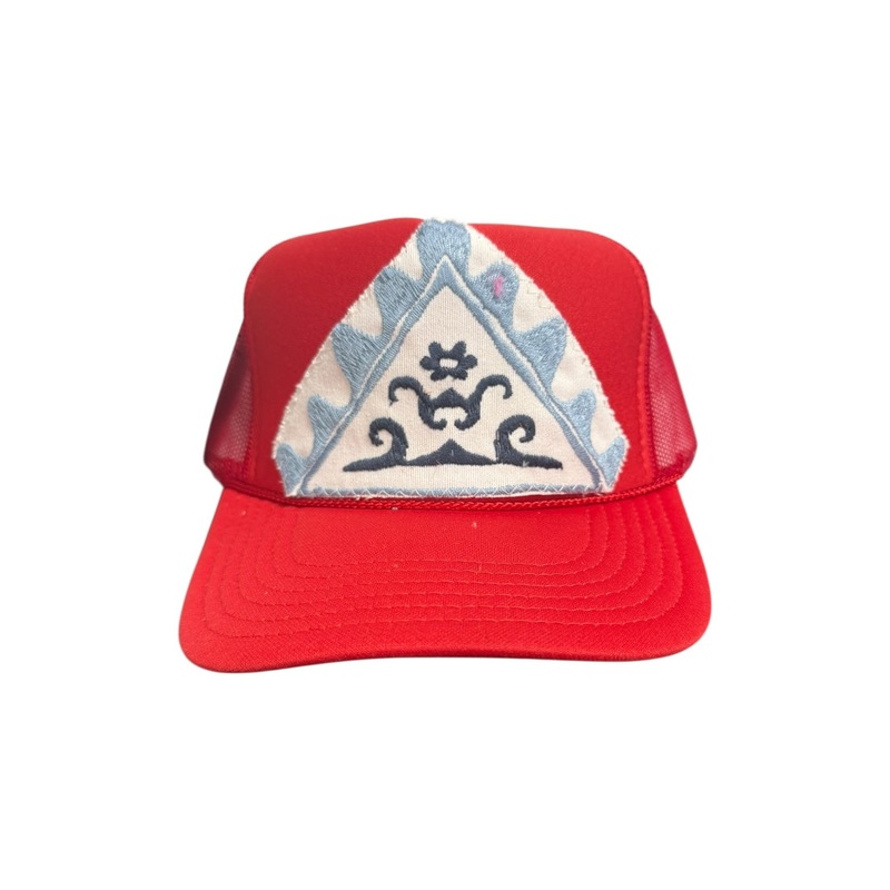 Kilim Trucker Hat – Red 296