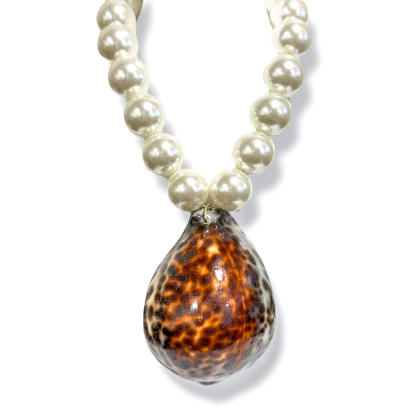 Made in the Deep South 1960s Cowrie Shell 1950s Necklace