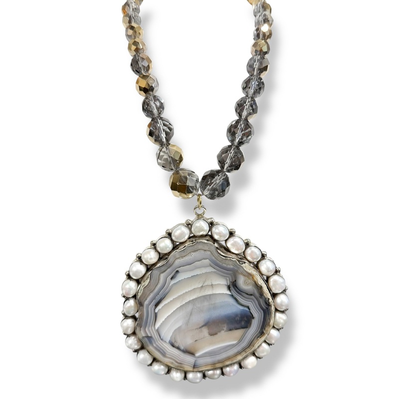 Made in the Deep South 1970s Agate & Pearl 1950s Necklace