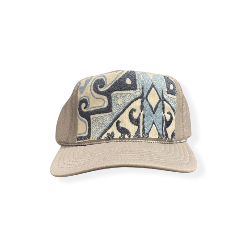 Kilim Trucker Hat – Grey 7