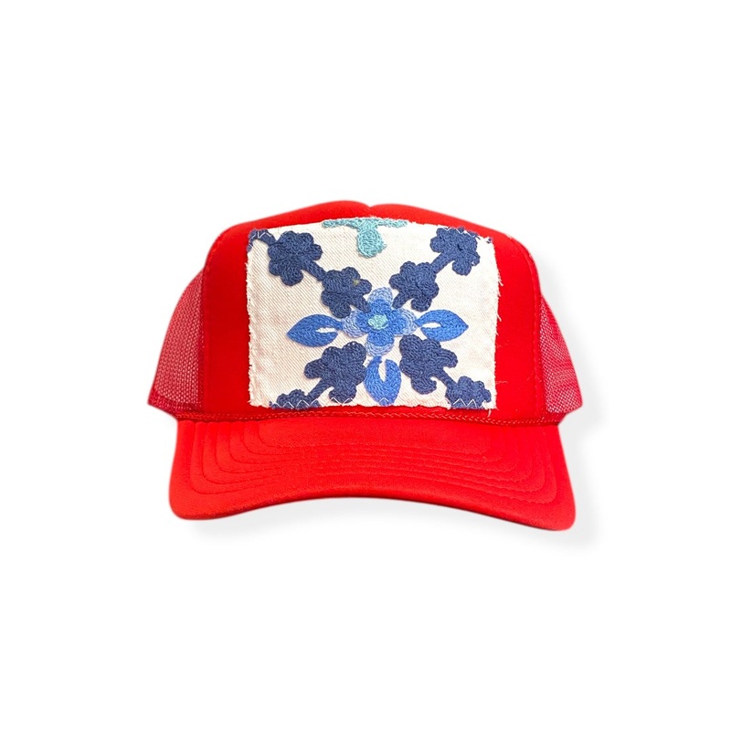 Kilim Trucker Hat – Red 325