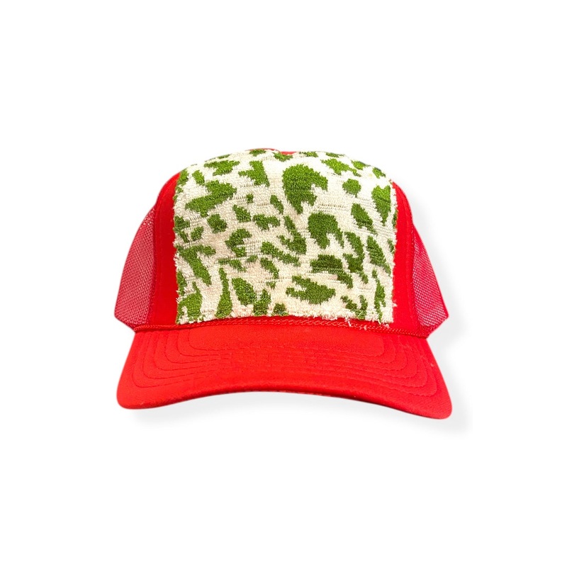 Kilim Trucker Hat – Red 344