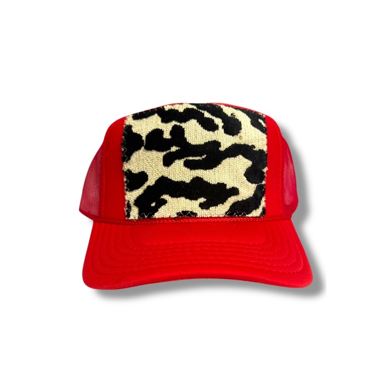 Kilim Trucker Hat – Red 348