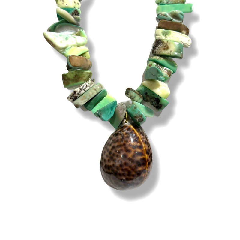 Made in the Deep South 1960s Cowrie Shell 1960s Chrysoprase Necklace