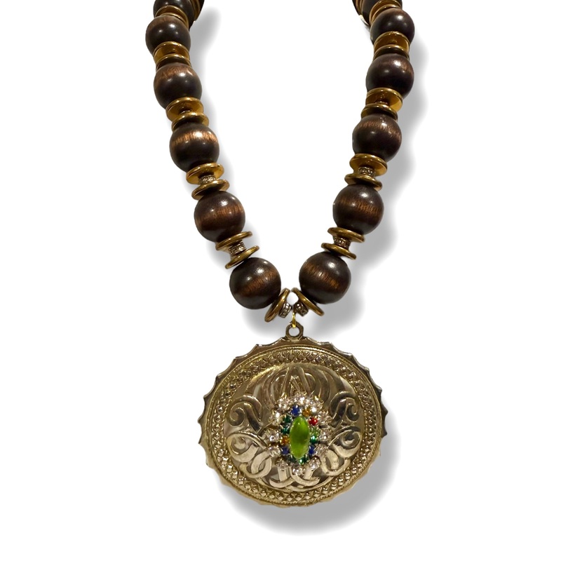 Made in the Deep South 1960s Czech Button 1950s Pendant 1960s Necklace