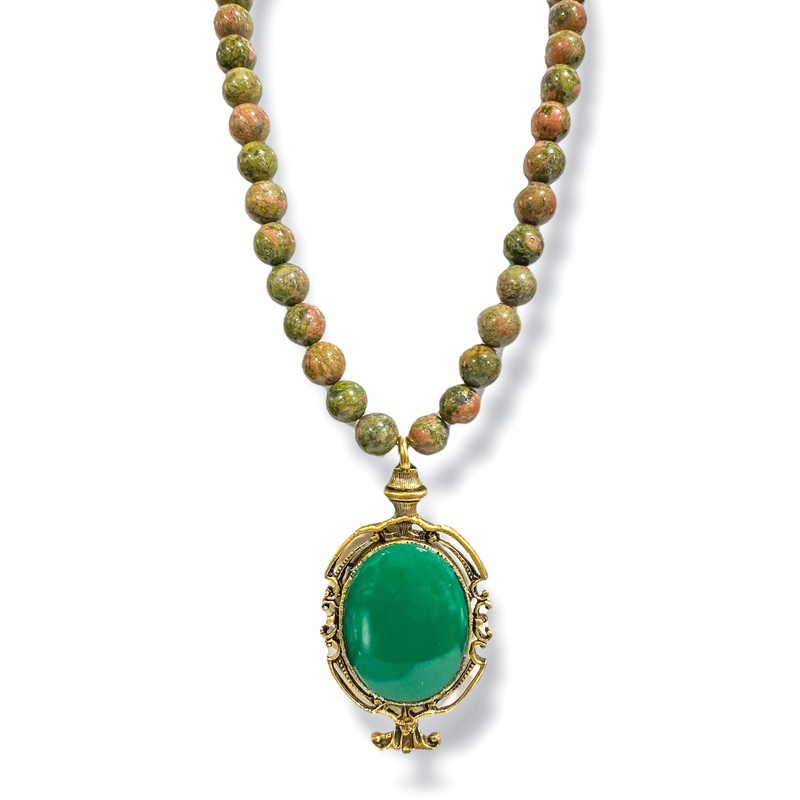 Yochi Jaycee Green Agate Necklace
