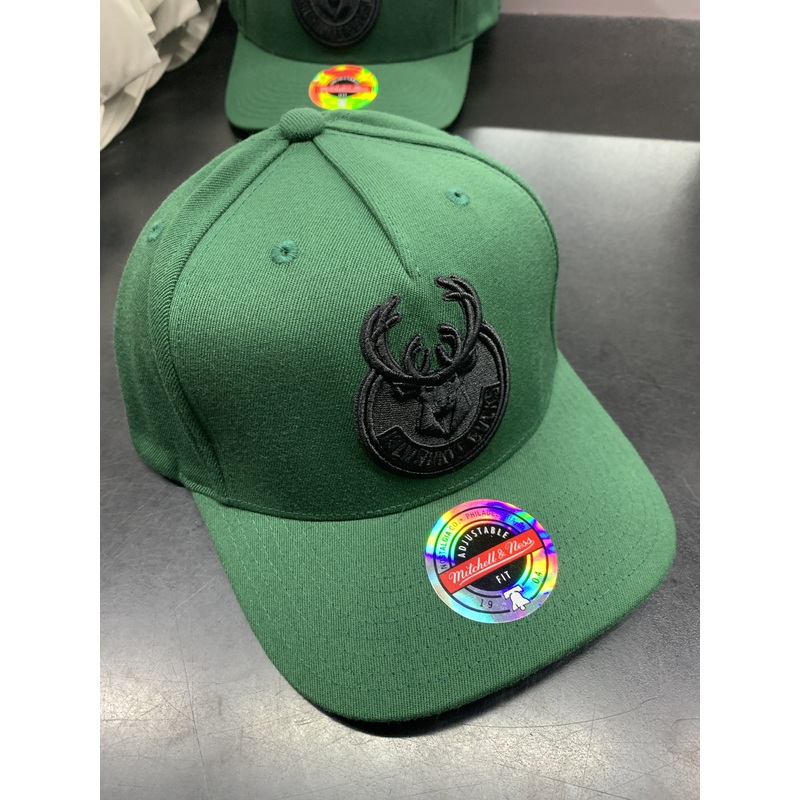 MNN ALL BLK DK GREEN BUCKS 20018