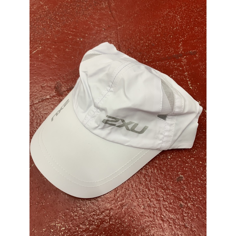 2XU RUN CAP WHITE UQ5685FW