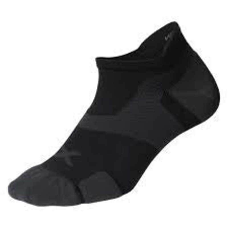 2XU VECTOR SOCKS CUSH UA5043EB