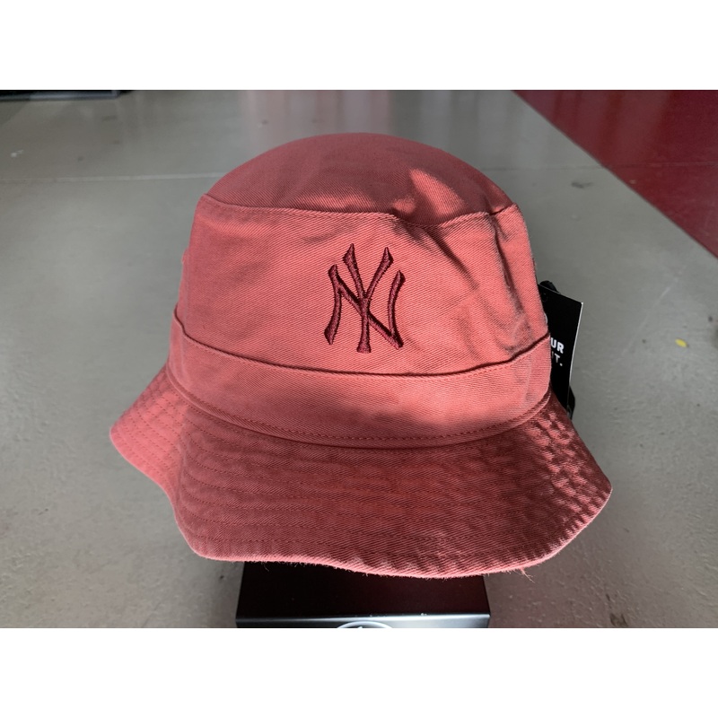 47 BUCKET HAT ISLAND RED NEW YORK