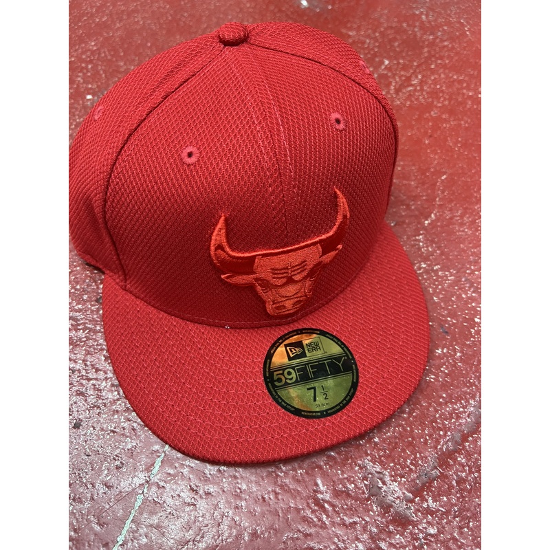 NE BULLS RED CAP FITTED 13058390
